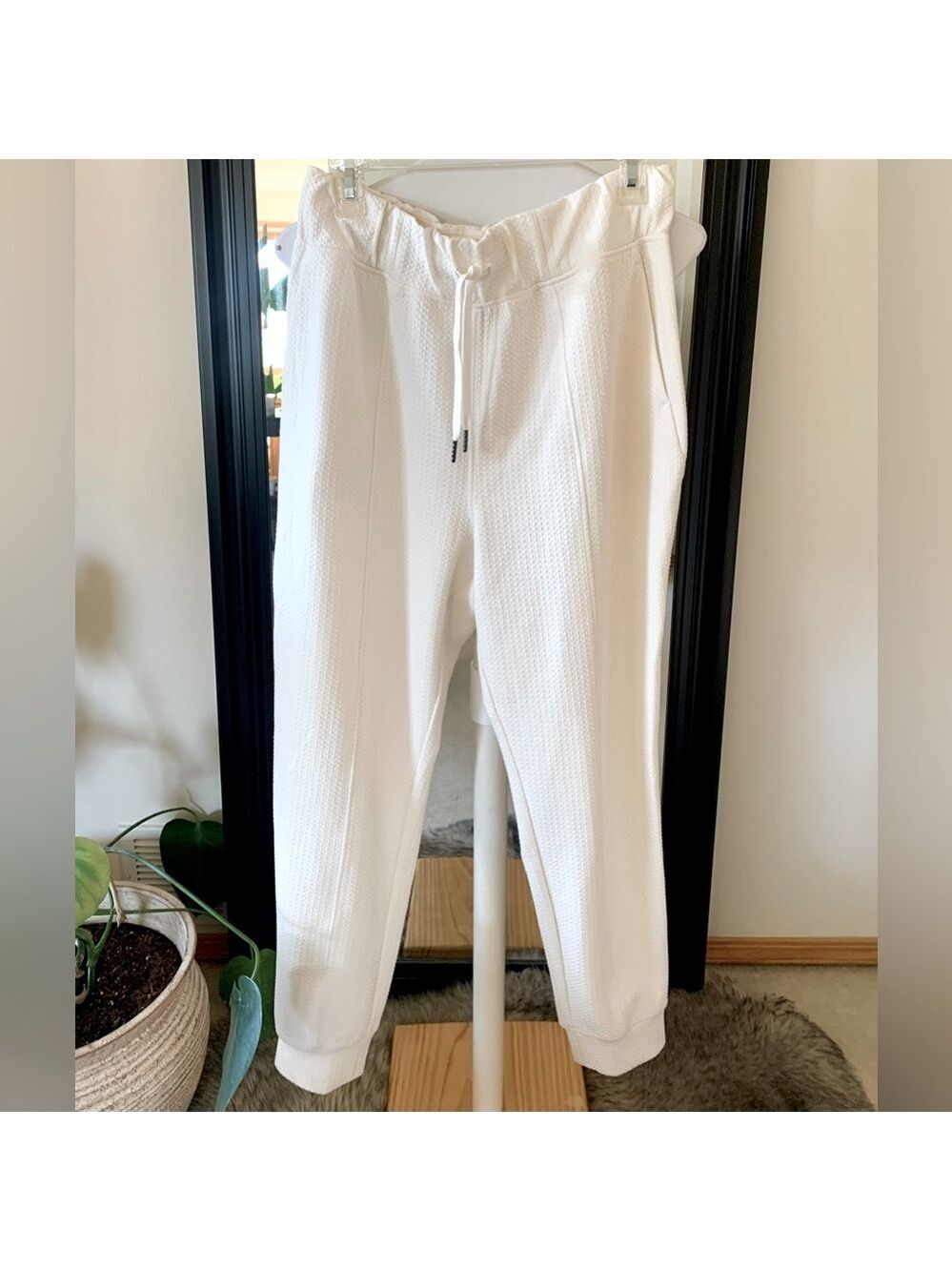All In Motion Lightweight Ivory Joggers